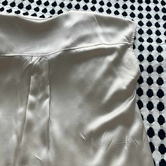 Banana Republic Resort Silk “Serenade” Blouse - Picture 11 of 14